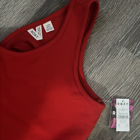 Brand new roxy cut out dress! Still has tags! - Picture 2 of 4